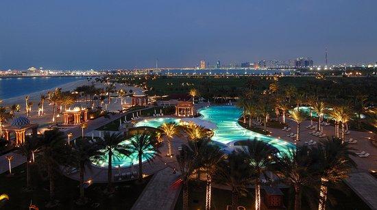 Breeze Lounge