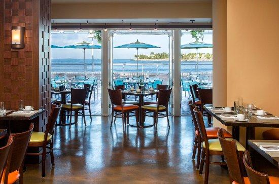 Bistro 245