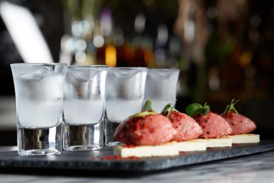 LUA Restaurant & Lounge