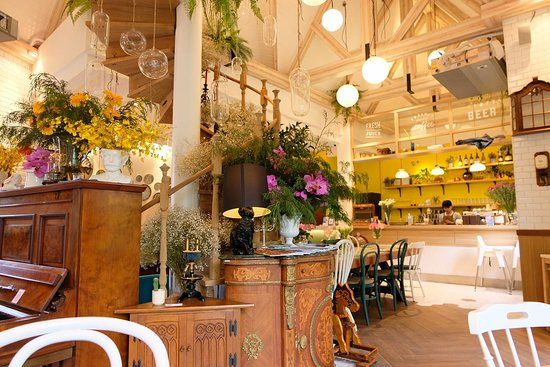 Daddy's Antique Cafe & Restaurant
