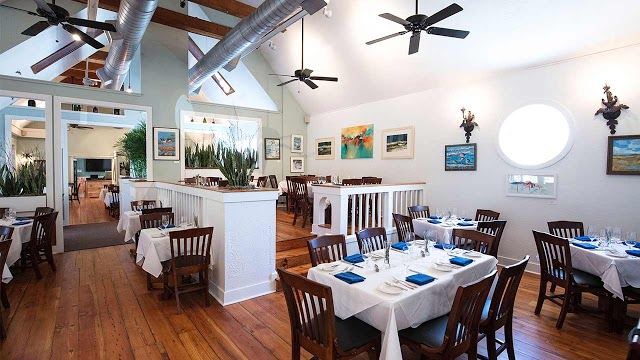 Alexander's Restaurant & Wine Bar